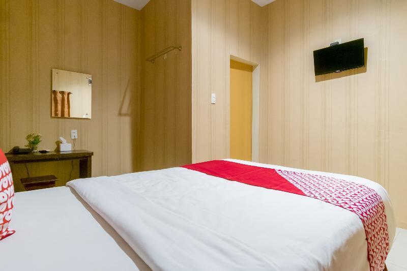 Oyo 741 Hotel Labuhan Raya Medan Kültér fotó