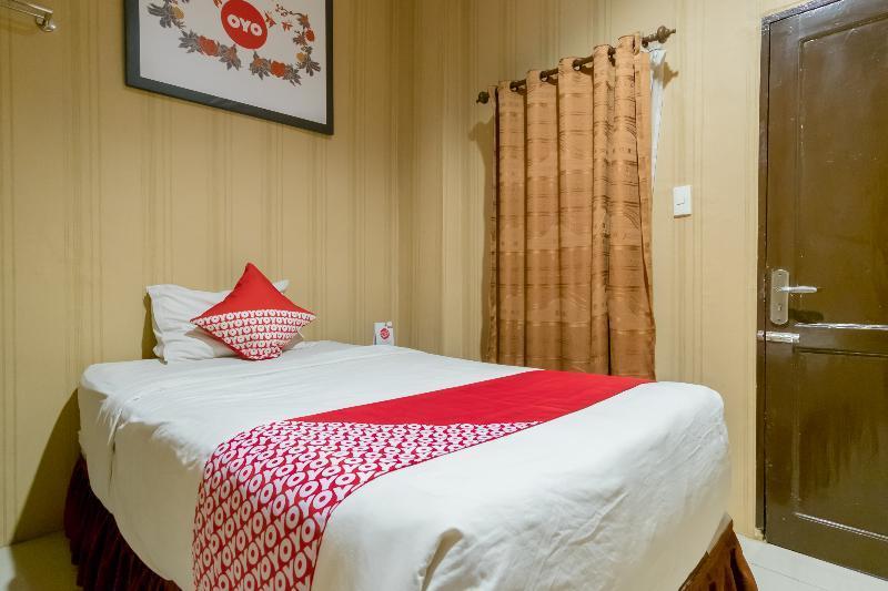 Oyo 741 Hotel Labuhan Raya Medan Kültér fotó