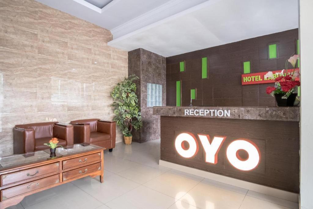 Oyo 741 Hotel Labuhan Raya Medan Kültér fotó