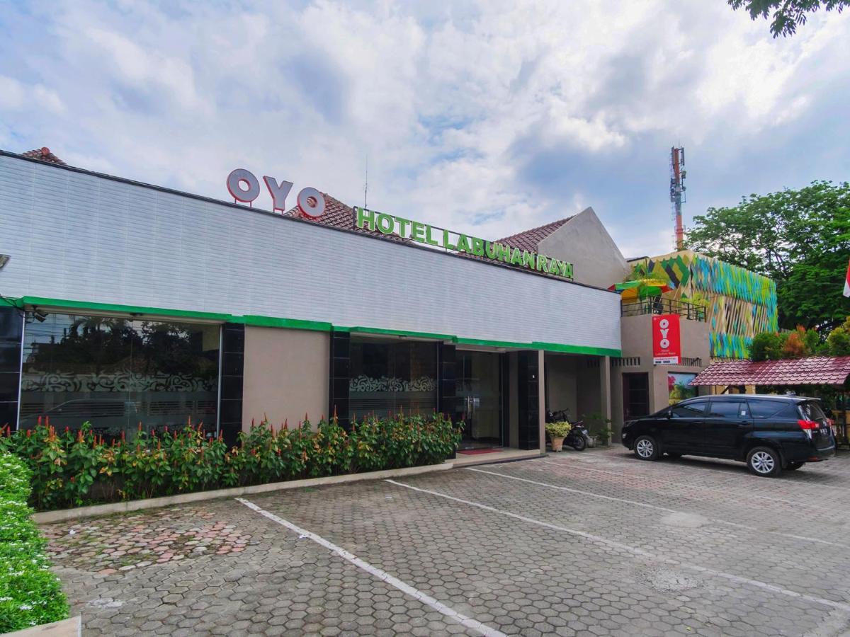 Oyo 741 Hotel Labuhan Raya Medan Kültér fotó