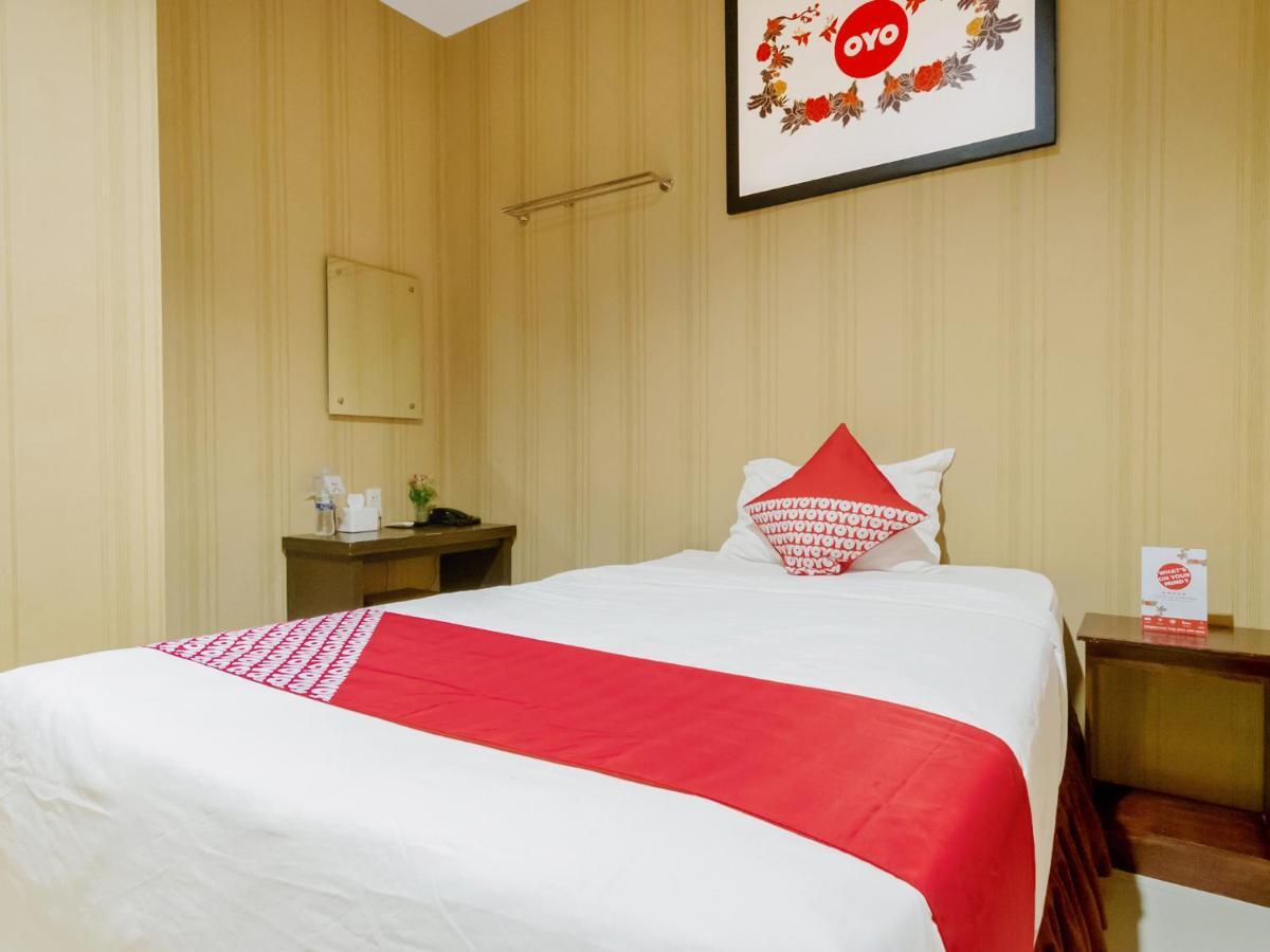 Oyo 741 Hotel Labuhan Raya Medan Kültér fotó