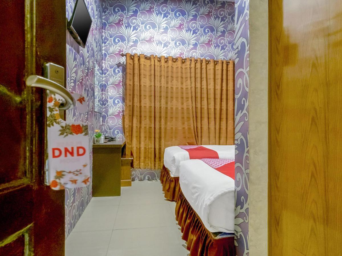 Oyo 741 Hotel Labuhan Raya Medan Kültér fotó