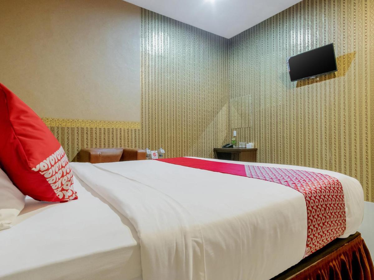 Oyo 741 Hotel Labuhan Raya Medan Kültér fotó