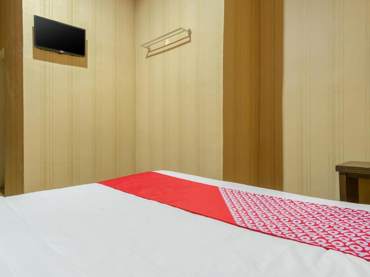 Oyo 741 Hotel Labuhan Raya Medan Kültér fotó