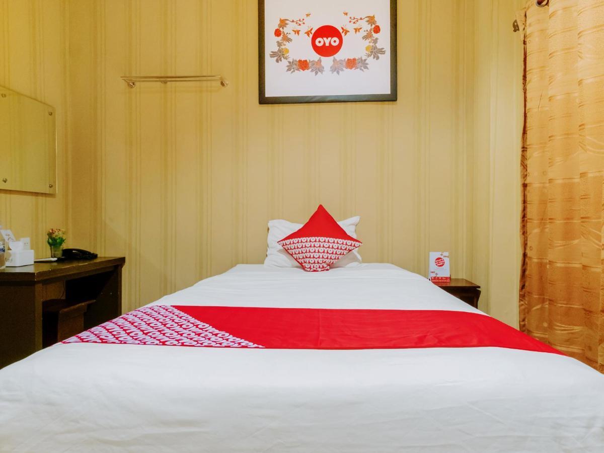 Oyo 741 Hotel Labuhan Raya Medan Kültér fotó