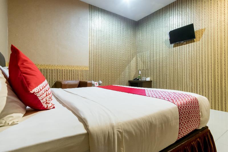 Oyo 741 Hotel Labuhan Raya Medan Kültér fotó